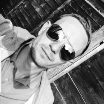 An image in Rik's male escort portfolio